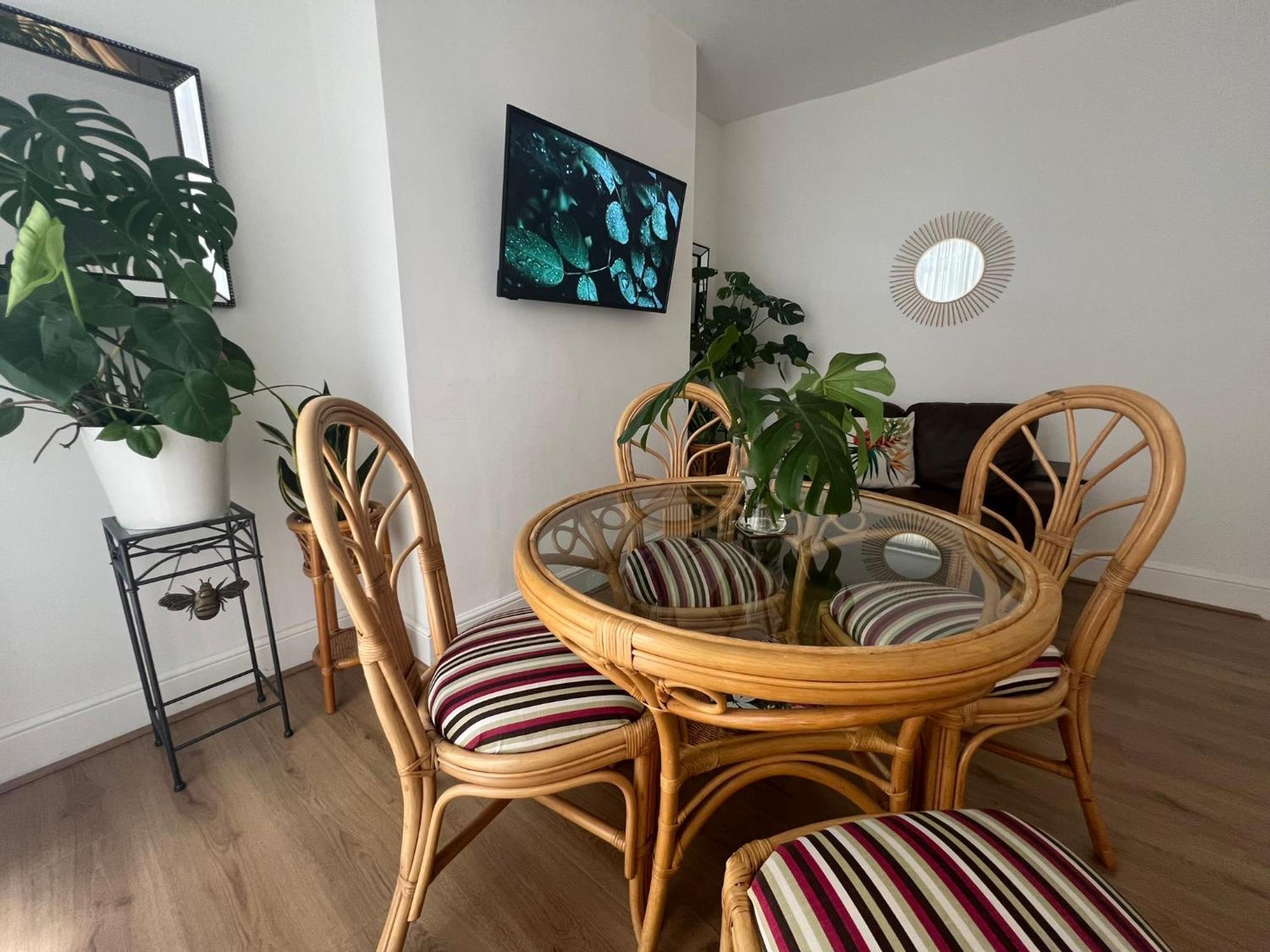 2025 Award Winner Liverpool Cherry House - 4 Bedrooms Екстер'єр фото