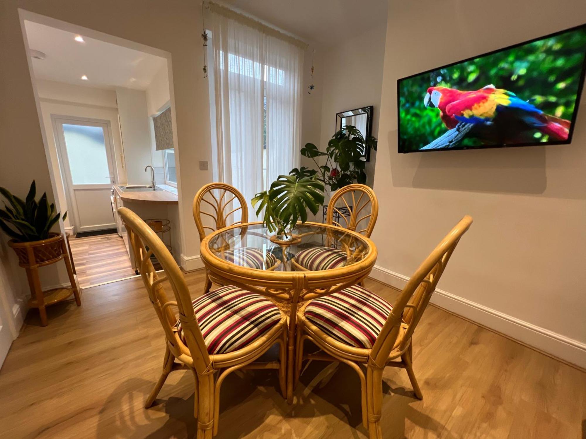 2025 Award Winner Liverpool Cherry House - 4 Bedrooms Екстер'єр фото