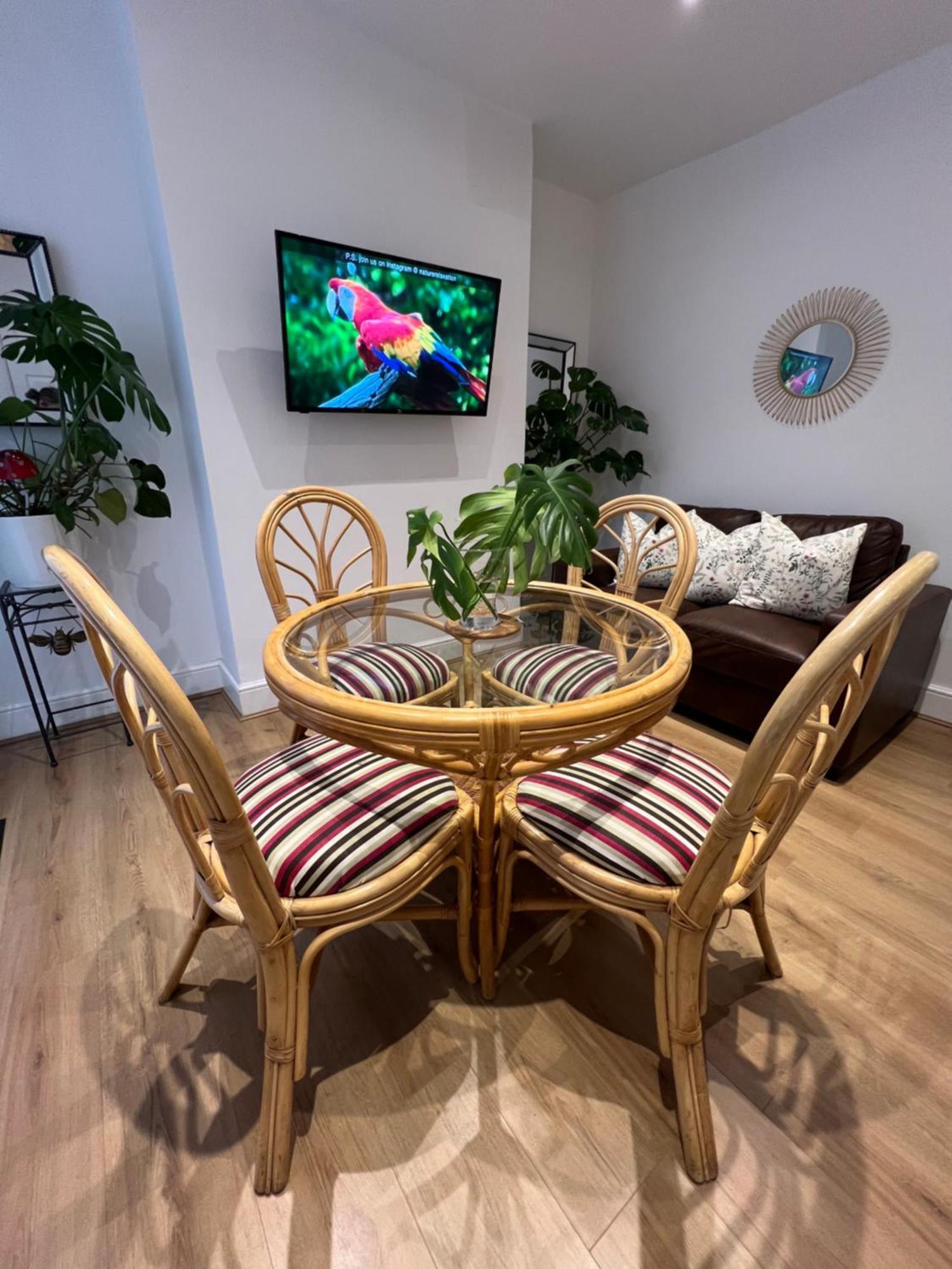 2025 Award Winner Liverpool Cherry House - 4 Bedrooms Екстер'єр фото