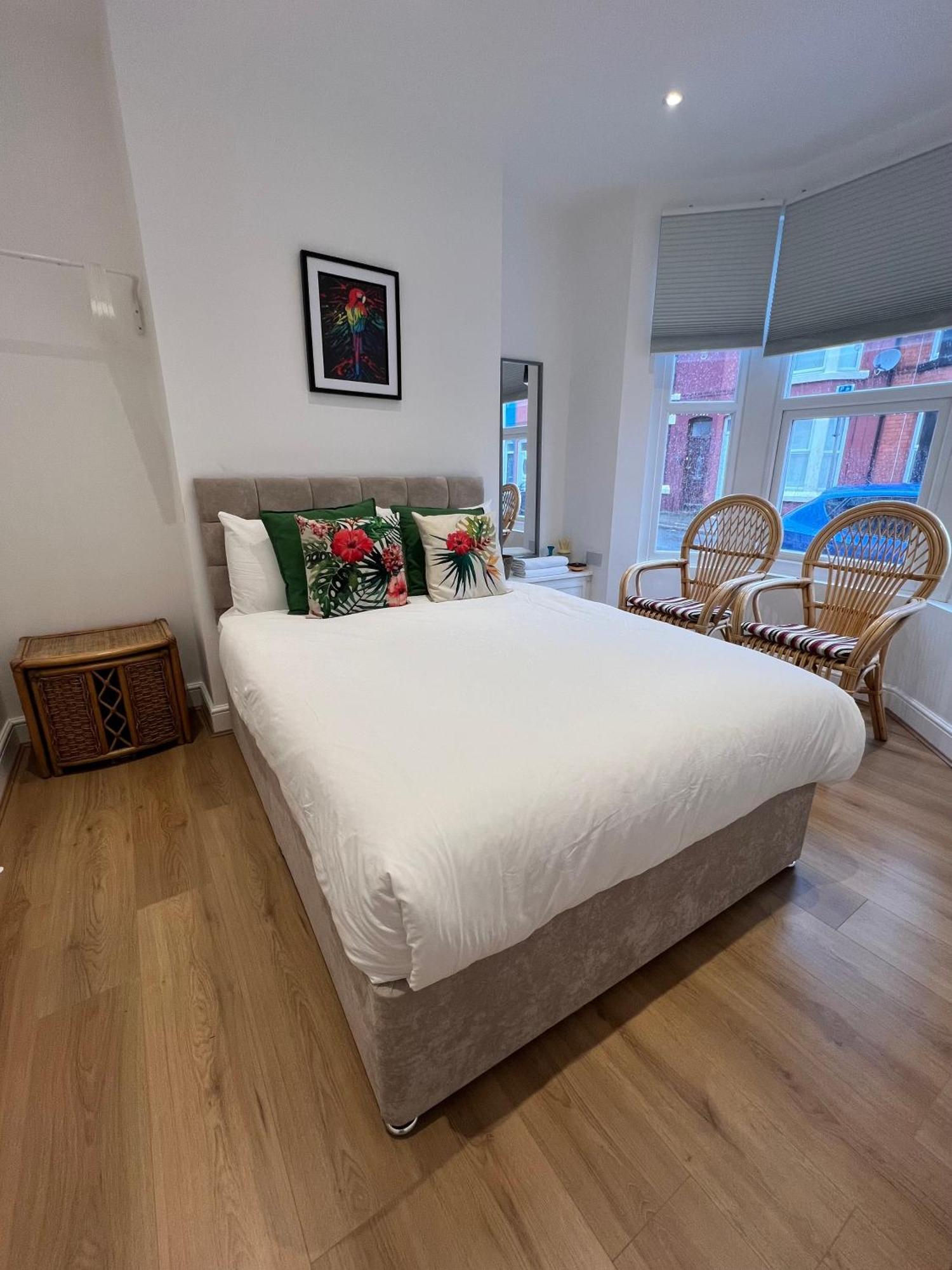 2025 Award Winner Liverpool Cherry House - 4 Bedrooms Екстер'єр фото